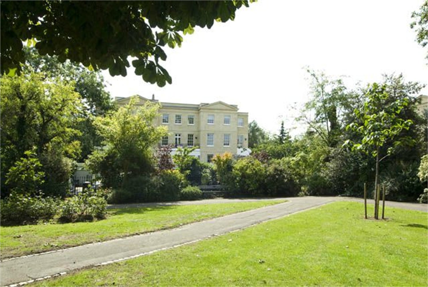 St Peter's Square, Hammersmith Horton and Garton