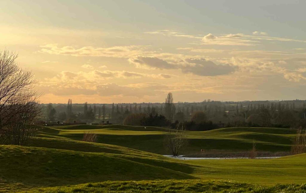 Golf clubs in West London
