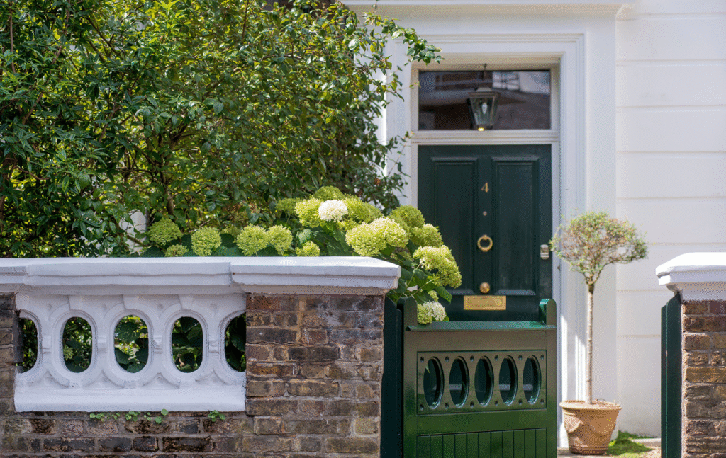 Estate agents contract