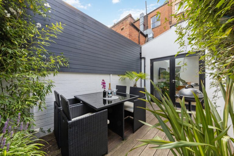 images of property on Acton Lane