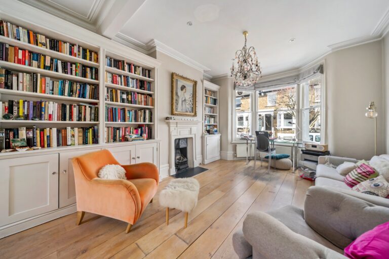 images of property on Tabor Road