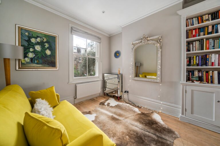 images of property on Tabor Road