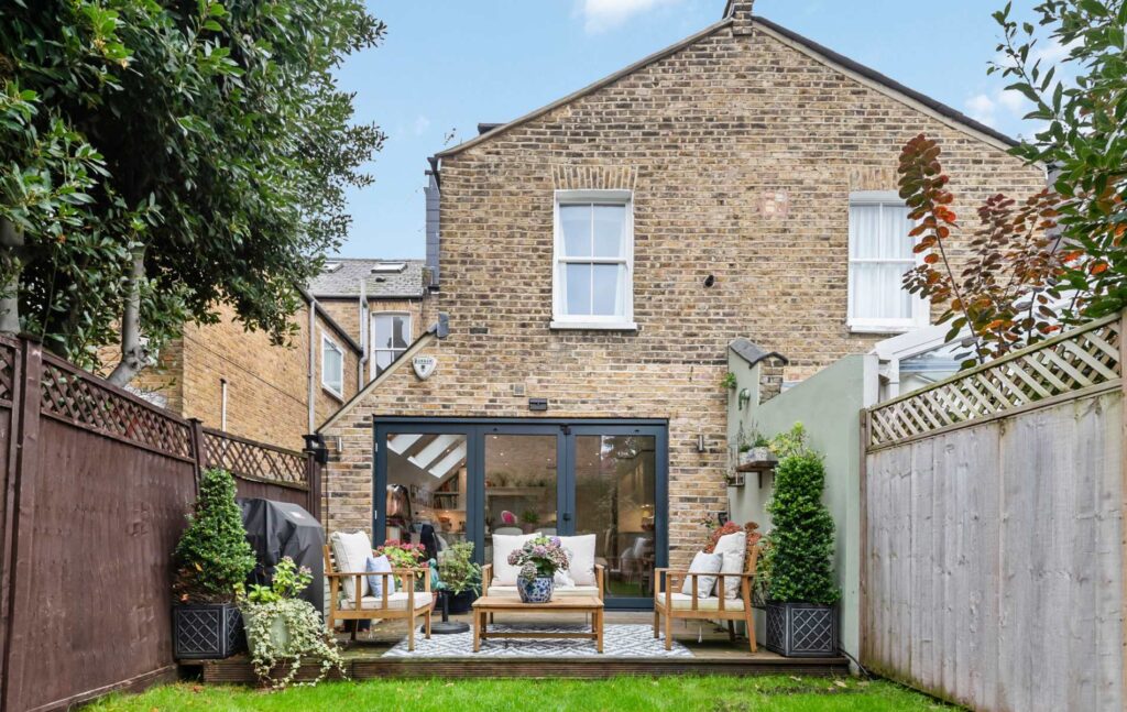 The Dos and Don'ts of House Price Negotiation