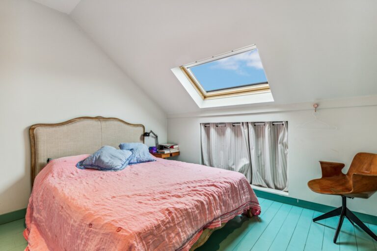 images of property on Twyford Avenue