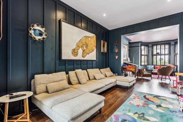 images of property on Twyford Avenue