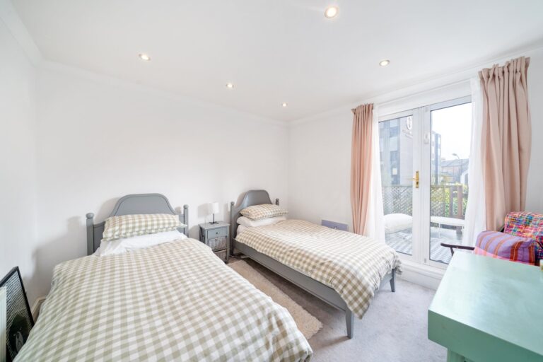 images of property on Albert Terrace