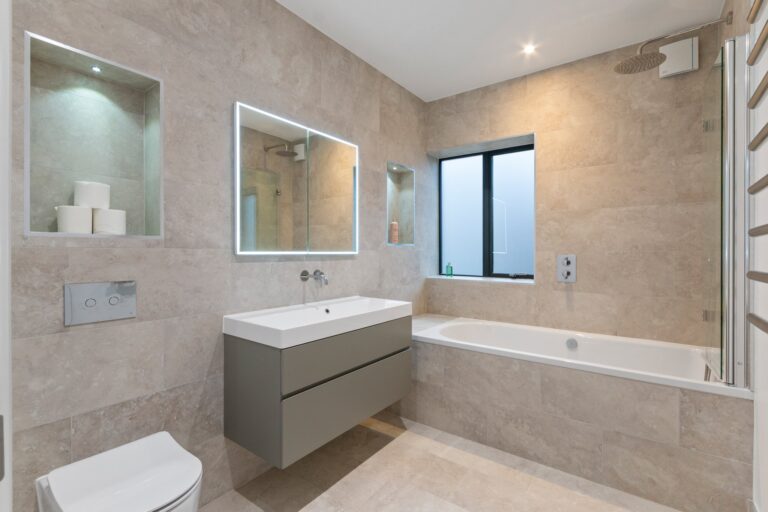 images of property on Spencer Road