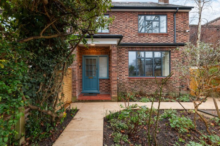 images of property on Spencer Road