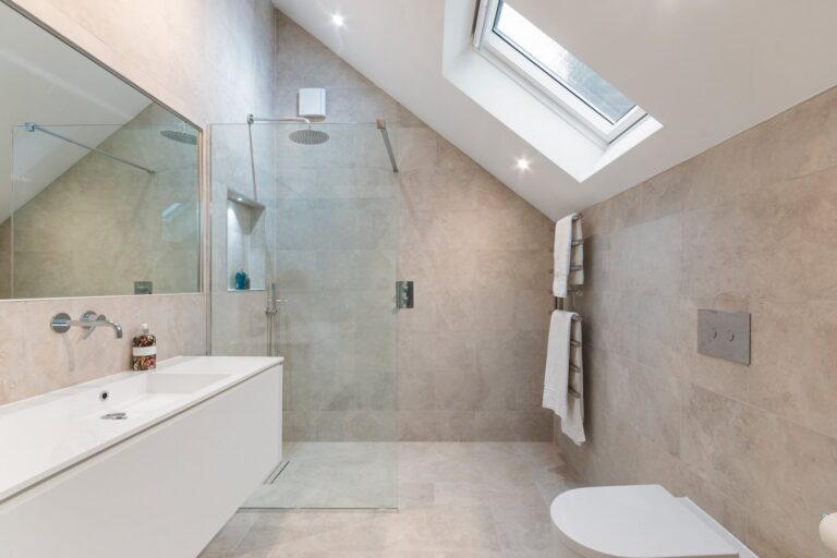 images of property on Spencer Road