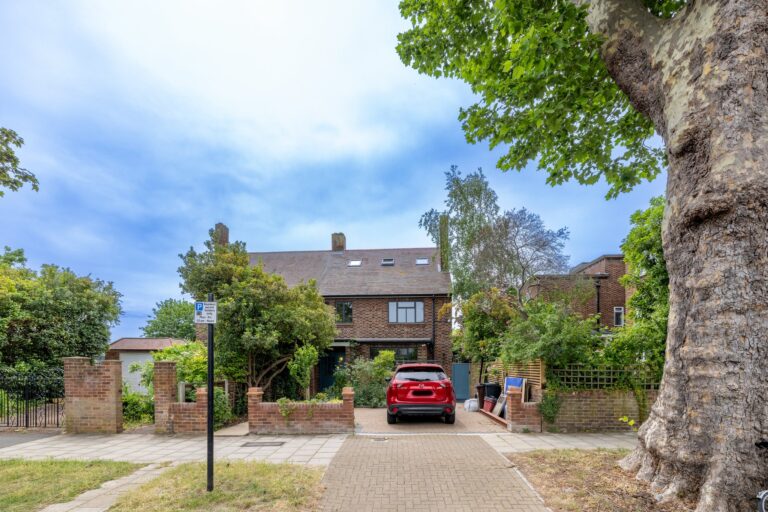 images of property on Spencer Road