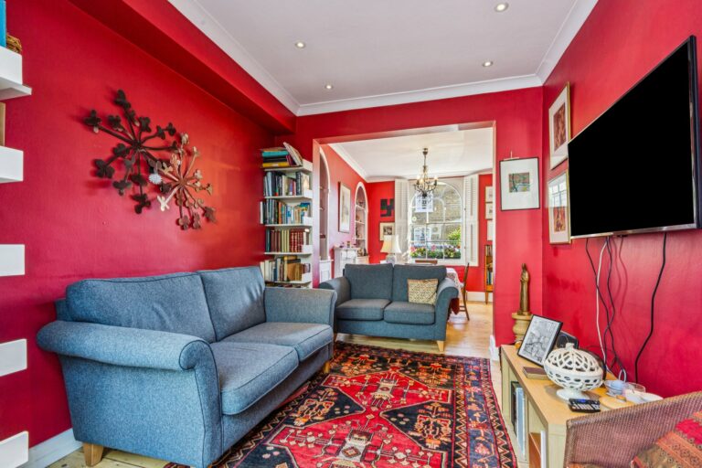images of property on Black Lion Lane