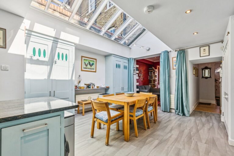 images of property on Black Lion Lane
