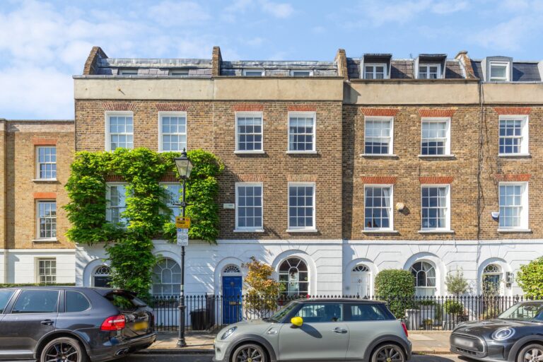 images of property on Black Lion Lane