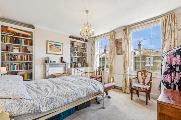 images of property on Black Lion Lane