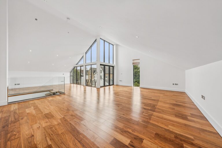 images of property on St Stephens Avenue