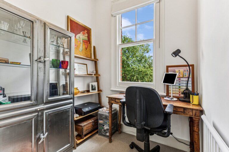 images of property on Hartswood Road