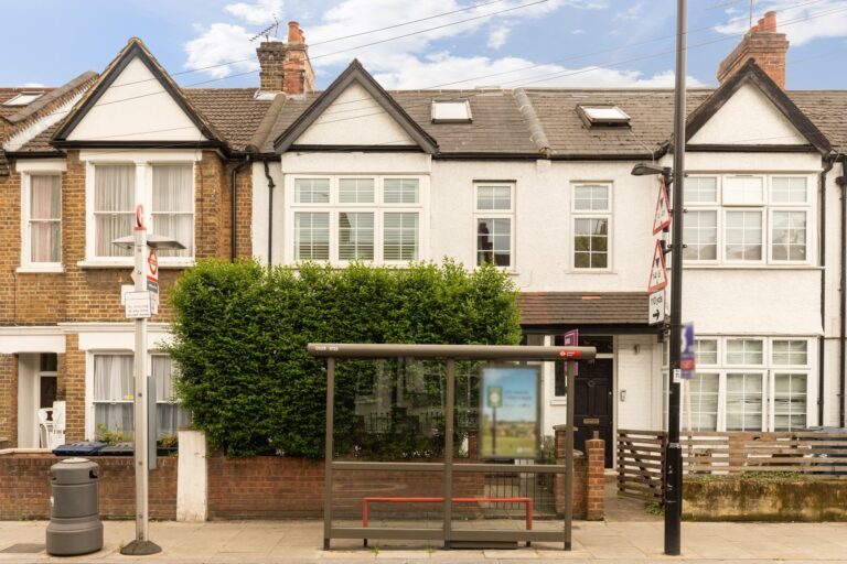 images of property on Southfield Road