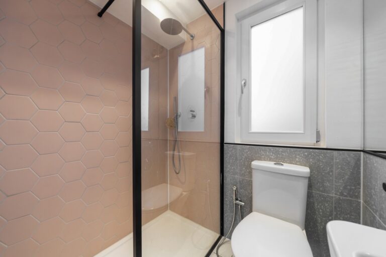 images of property on Southfield Road