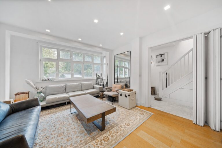 images of property on Southfield Road