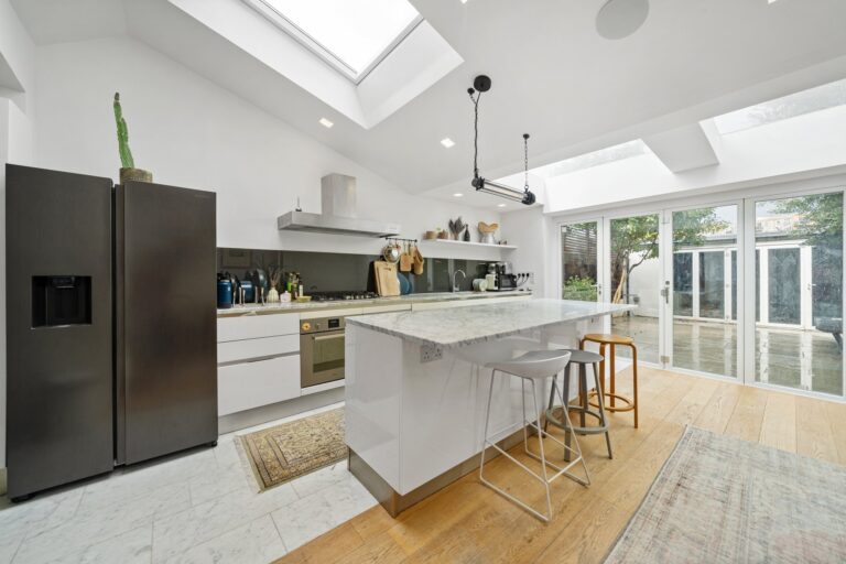 images of property on Southfield Road