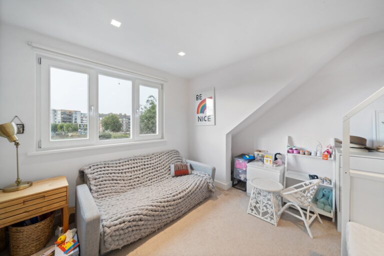 images of property on Southfield Road