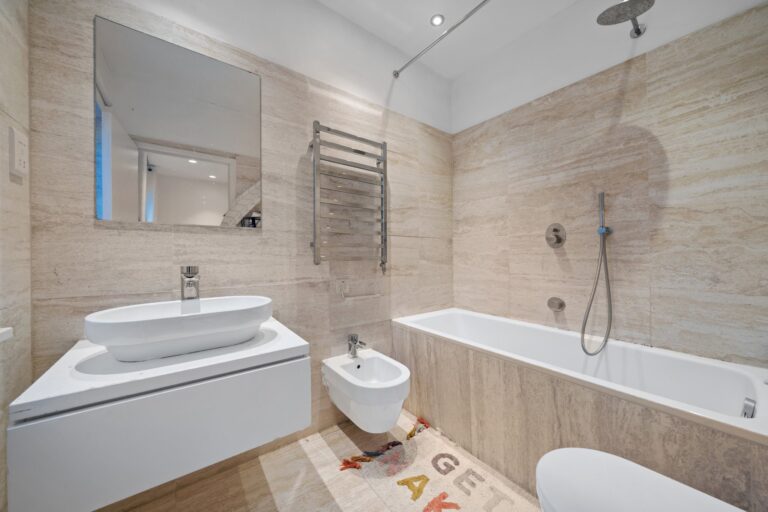 images of property on Southfield Road