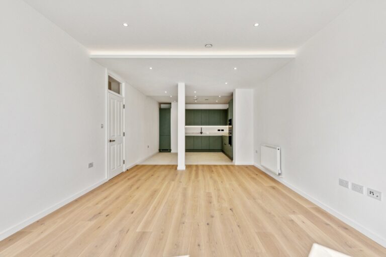 images of property on Jeddo Road