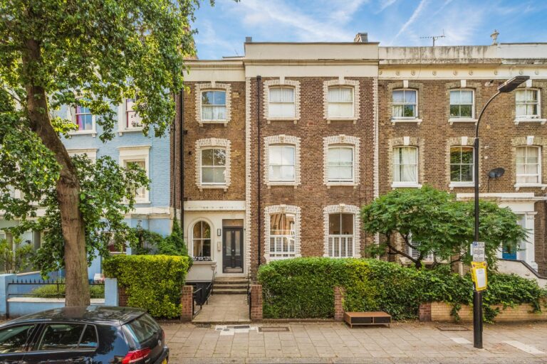 images of property on Loftus Road