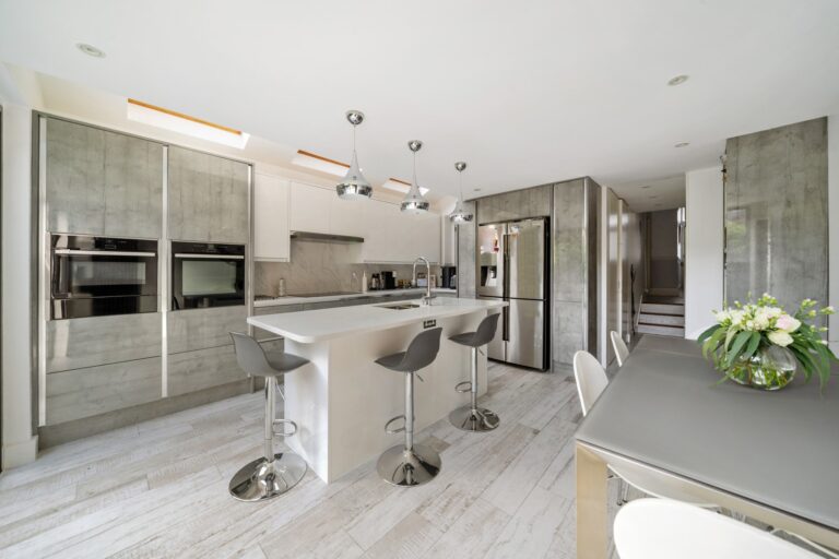 images of property on Iffley Road