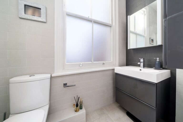 images of property on Iffley Road