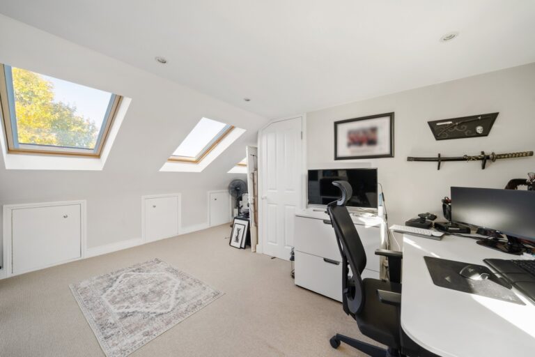 images of property on Iffley Road