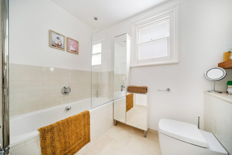 images of property on Iffley Road