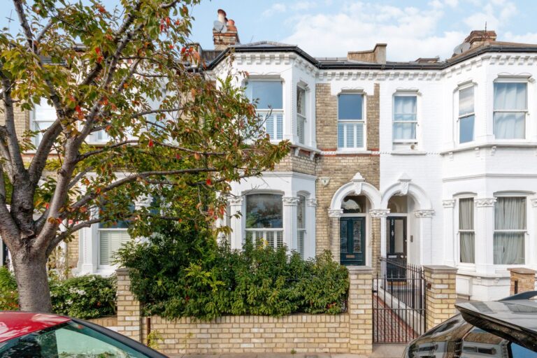 images of property on Ethelden Road