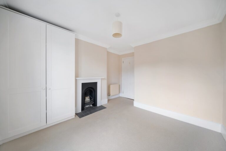 images of property on Ethelden Road