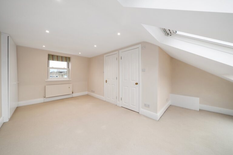 images of property on Ethelden Road