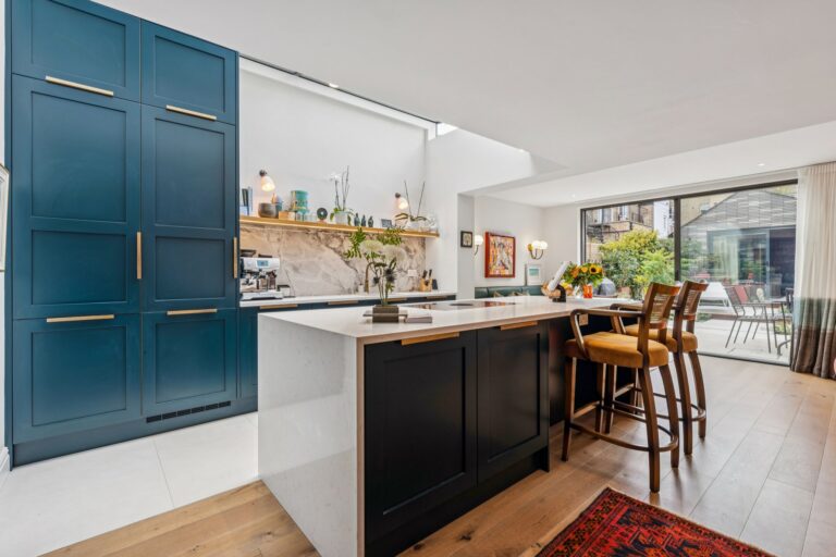 images of property on Richford Street