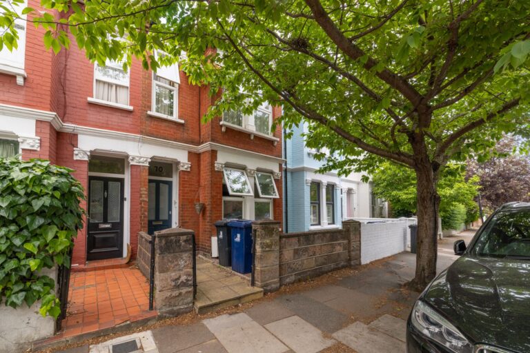 images of property on Weston Road