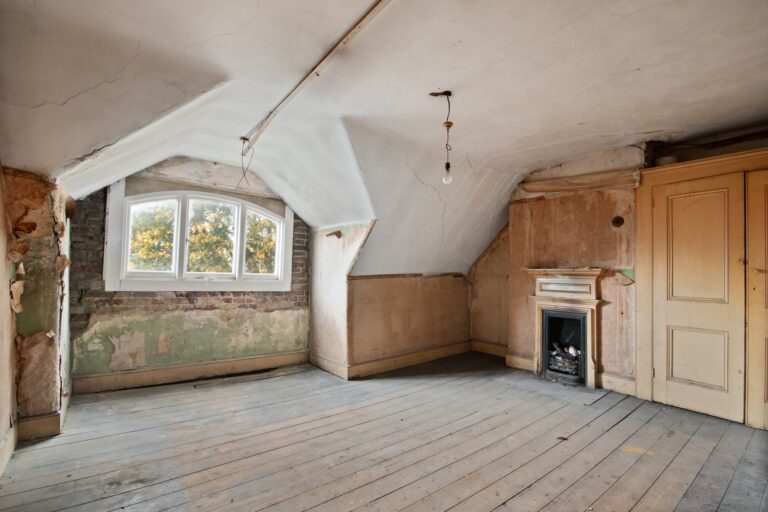 images of property on Grange Road