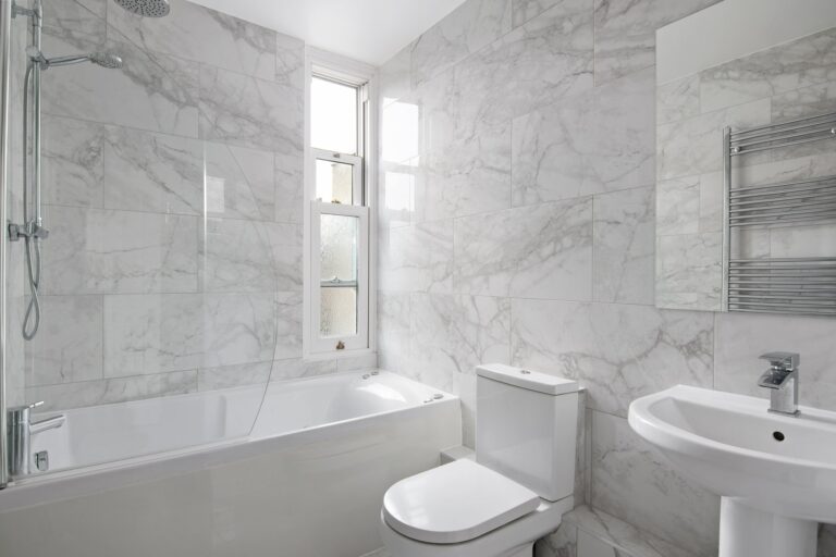 images of property on Southerton Road