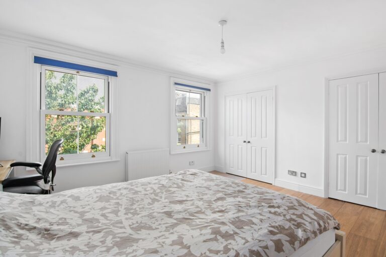 images of property on Southerton Road