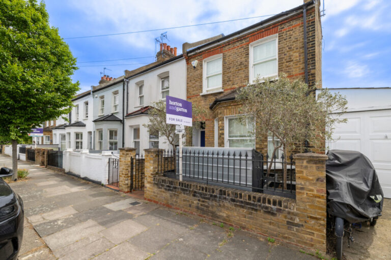 images of property on Seymour Road