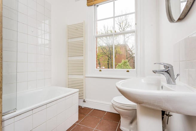 images of property on Hartswood Road