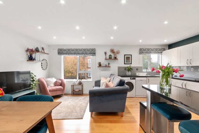 images of property on Scotts Road