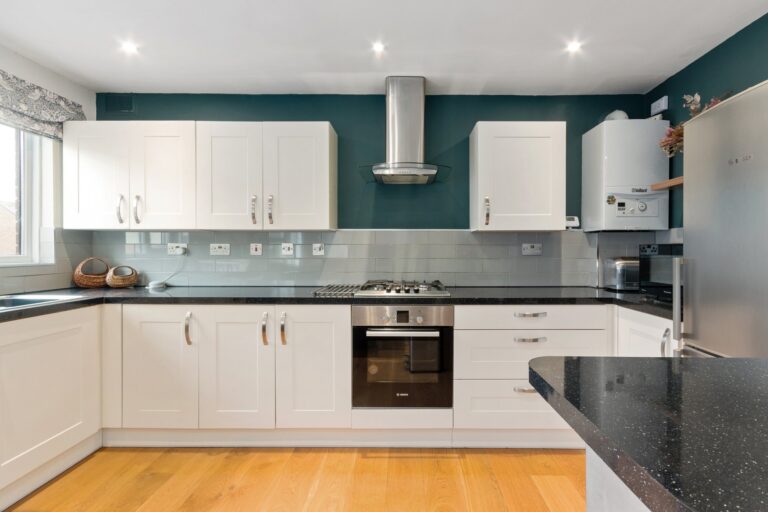 images of property on Scotts Road