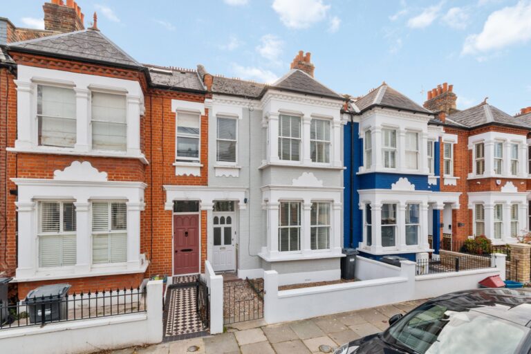 images of property on Wilton Avenue