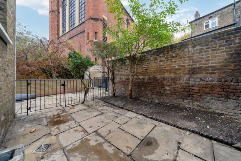 images of property on Dalling Road