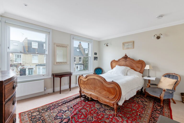 images of property on Carthew Road