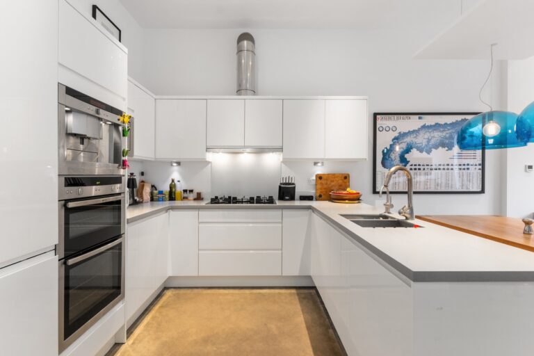 images of property on Hamilton Road