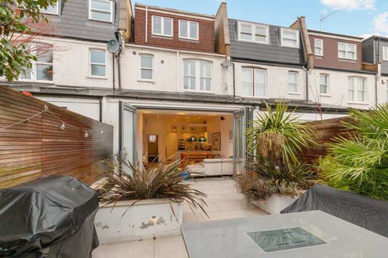 images of property on Hamilton Road