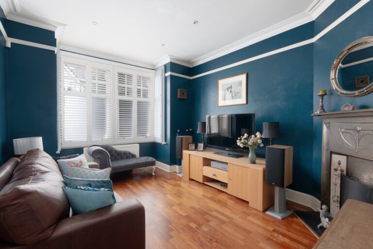 images of property on Hamilton Road